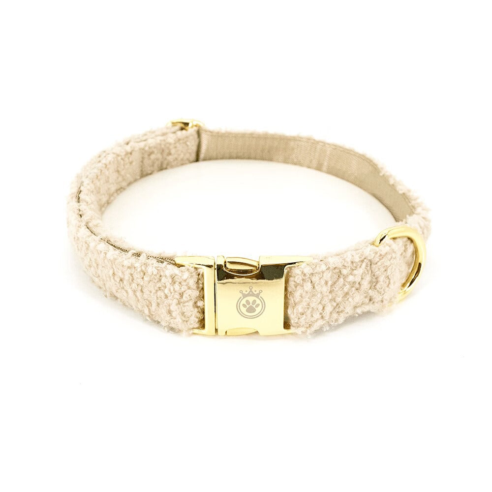 Zacht teddy vipspaw.eu honden halsband in beige kleur, verstelbaar en comfortabel voor alle honden.